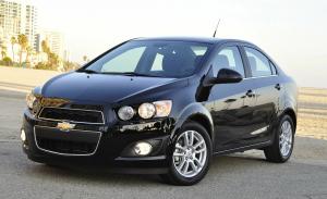 Резиновый коврик в багажник Chevrolet Aveo T300 SD (2011-н.в.)