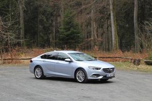 Резиновый коврик в багажник Opel Insignia B ST (2017-н.в.) с бортиком