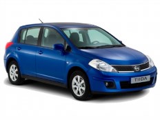 Коврики в салон Nissan Tiida 1 (Ниссан Тиида 1)с бортиком