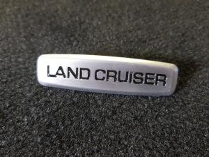Лейбл металлический Toyota Land Cruiser (Тойота Ленд Крузер) цветной