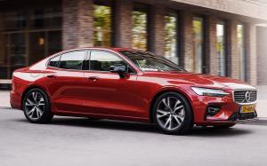 Коврики в салон Volvo S60 (2018-н.в.) с бортиком