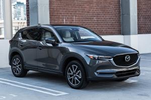 Резиновые коврики в салон Mazda CX-5 (2017-н.в.) с бортиком