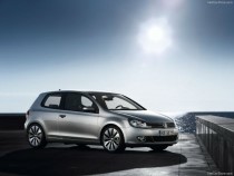 Коврик в багажник Volkswagen Golf 6 (Фольксваген Гольф 6) с бортиком