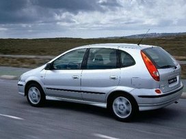 Велюровые коврики в салон Nissan Almera Tino (Ниссан альмера Тино)