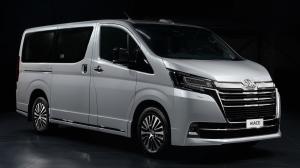 Велюровые коврики в салон Toyota HiAce H300 (2019-н.в) + коврик в багажник 