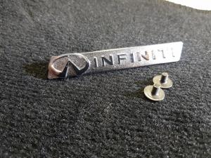 Лейбл металлический Infiniti (Инфинити) фигурный 