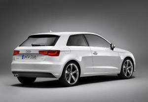 Коврик в багажник Audi A3 8VA (Ауди А3 Седан) (2012-2020) с бортиком