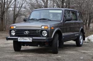Коврик в багажник Lada NIVA 2131 (1993-2016) с бортиком