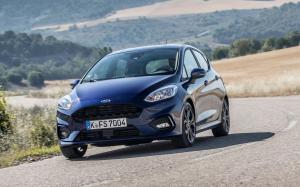 Коврики в салон Ford Fiesta 2 (2017-н.в.) с бортиком