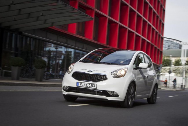 Коврики в салон Kia Venga (Киа Венга) с бортиком