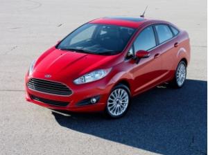 Коврик в багажник Ford Fiesta Mk6 Sedan (Форд Фиеста МК6 Седан) с бортиком