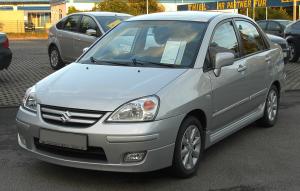 Резиновый коврик в багажник Suzuki Liana HB (2001-2008) с бортиком 
