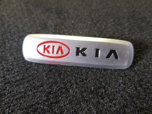 Лейбл металлический Kia (Киа) цветной