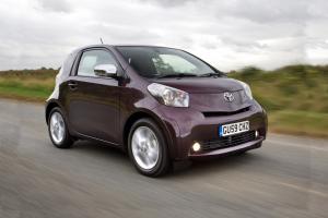 Коврики в салон Toyota Iq с бортиком