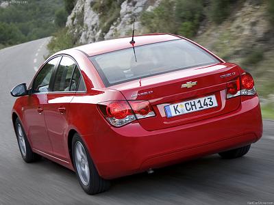 Резиновый коврик в багажник Chevrolet Cruze Sedan (Шевроле Круз Седан) с бортиком