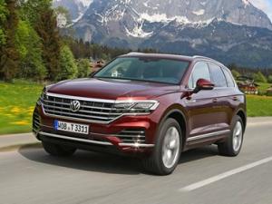 Коврик в багажник Volkswagen Touareg 3 (Фольксваген Тоурег 3) с бортиком