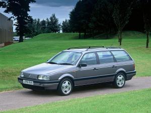 Коврик в багажник Volkswagen Passat B3 Variant (1998-1993) с бортиком