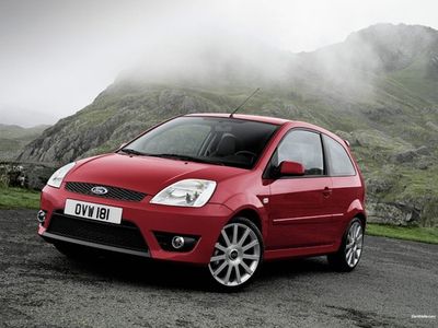 Коврики в салон Ford Fiesta 5