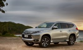 Велюровые коврики в салон Mitsubishi Pajero Sport 3 (Митсубиси Паджеро Спорт 3) Ковролин LUX