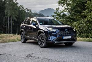 Коврики в салон Toyota RAV 4 (2013-2019) 3D с бортиком