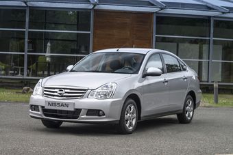 Велюровые коврики в салон Nissan Almera G15 (Ниссан Альмера G15)