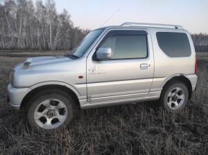 Резиновый коврик в багажник Suzuki Jimny (2002-н.в.) с бортиком 