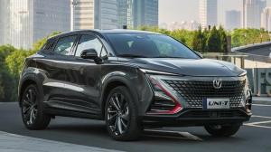Резиновые коврики в салон Changan UNI-T (2022-н.в.) с бортиком