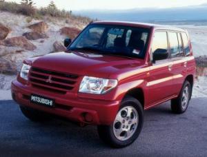 Велюровые коврики в салон Mitsubishi Pajero io (Митсубиси Паджеро) (5 дверей)