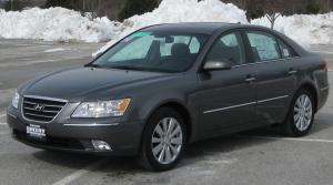 Коврик в багажник Hyundai Sonata 5 SD (2001-2010) с бортиком