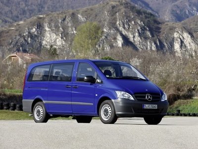 Коврики в салон Mercedes-Benz Vito 639 (Мерседес Вито 639)с бортиком