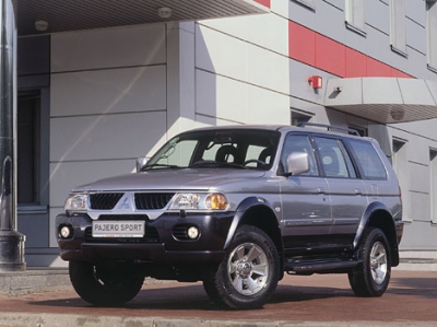 Велюровые коврики в салон Mitsubishi Pajero Sport 1 (Митсубиси Паджеро Спорт 1)