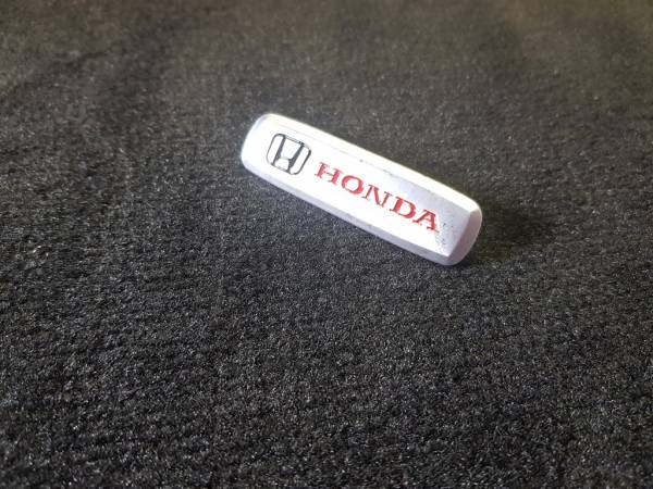 Лейбл металлический Honda (Хонда) цветной