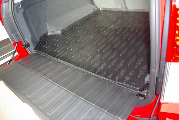 Коврик в багажник Volvo XC90 (2002-2015) с бортиком