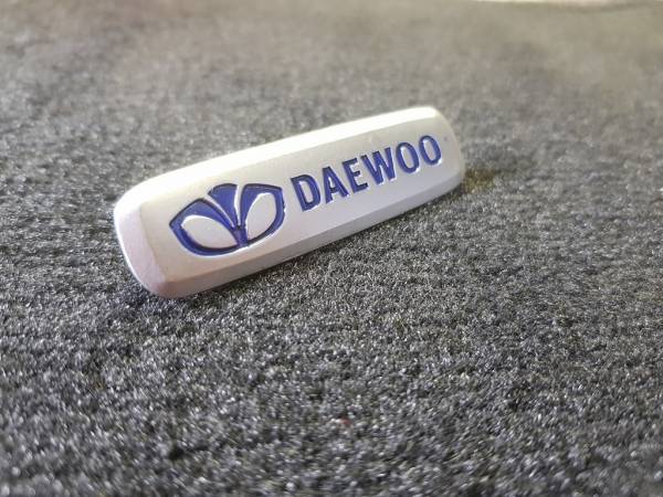 Лейбл металлический Daewoo (Дэу) цветной
