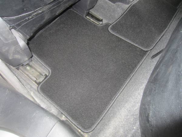 Велюровые коврики в салон Nissan X-Trail II (T31) (Ниссан Х-трейл Т31)