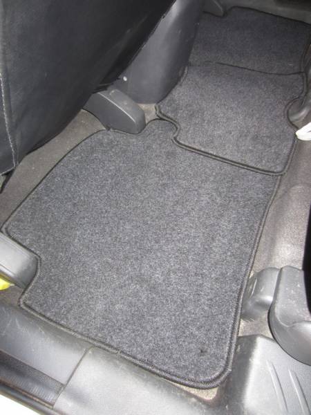 Коврики в салон Kia Carens 2 (Киа Каренс 2)