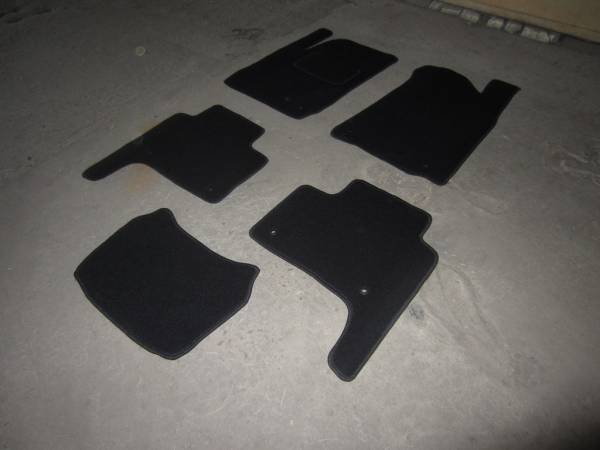 Коврики в салон Infiniti QX56 (2010-2013) 2 ряда