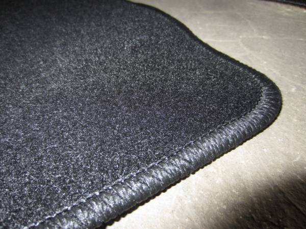 Велюровые коврики в салон Ваз 2104 (LADA 2104)