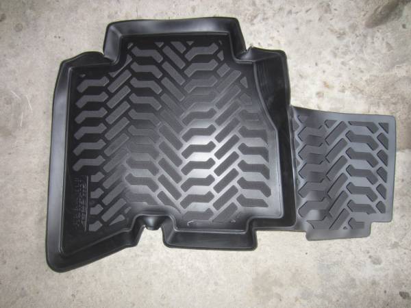 Резиновые коврики в салон Great Wall Hover H3(Грейт Вол Ховер Н3) 3D с бортиком