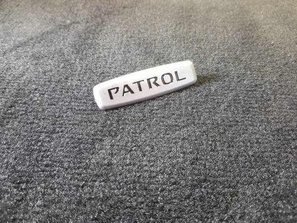 Лейбл металлический Nissan PATROL (Ниссан ПАТРОЛ) цветной