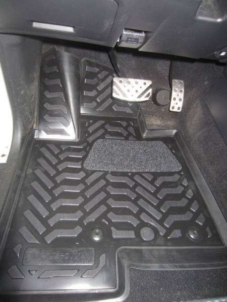 Коврики в салон Mitsubishi Pajero 4 (Митсубиси Паджеро 4) 3D с бортиком