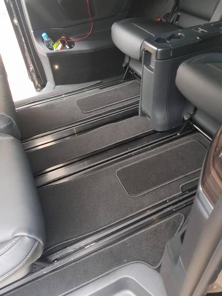 Коврики в салон Mercedes V-klasse 447 (2014-)(Мерседес В-Класс 447) ДВЕ ДВЕРИ СО СТОЛИКОМ+багажник