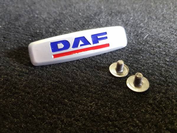 Лейбл металлический Daf (Даф) цветной