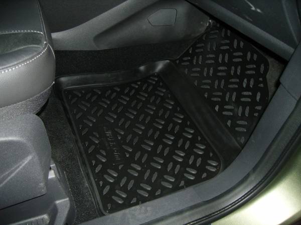 Коврики в салон Ford Kuga 2 (Форд Куга 2) (2013-н.в.)с бортиком