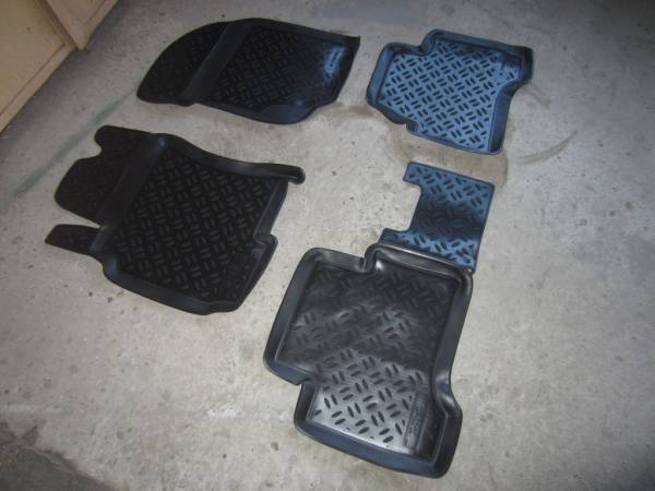 Коврики в салон Nissan X-Trail 1 T30 (Ниссан Х-трейл Т30) (2001-2007)с бортиком