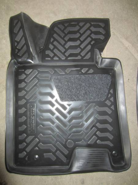 Коврики в салон Kia Ceed 2 (Киа Сид 2)(2012-2018) 3D с бортиком