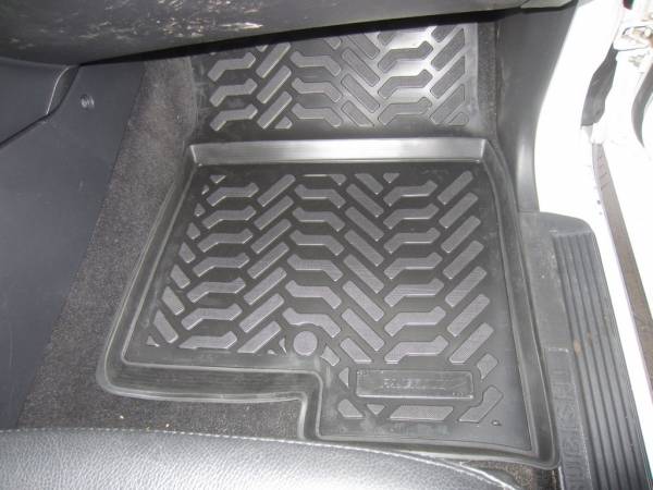 Коврики в салон Mitsubishi Pajero 4 (Митсубиси Паджеро 4) 3D с бортиком