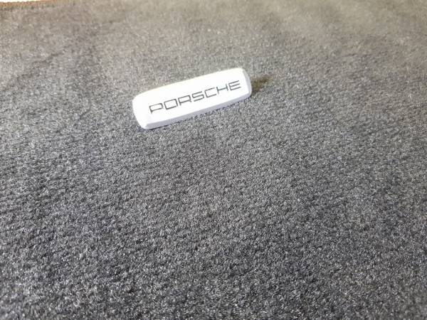 Лейбл металлический Porsche (Порше) цветной