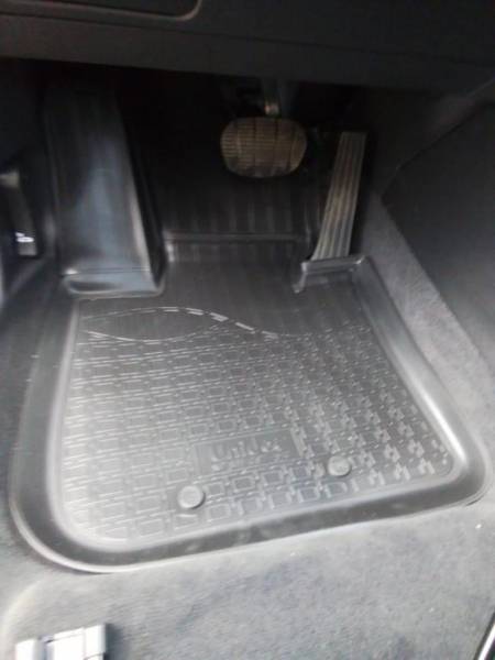 Коврики в салон Bmw X1 F48 (Бмв Х1 Ф48) с бортиком